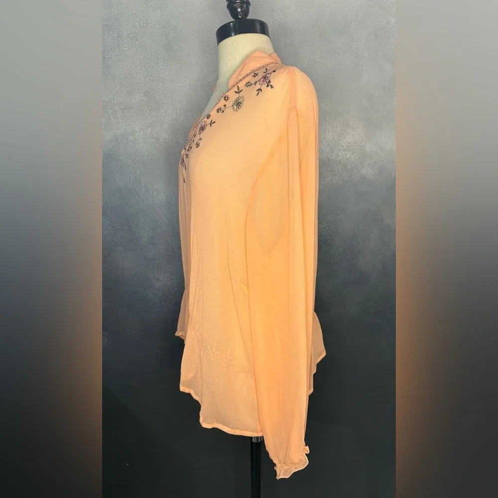 🌸 Tess Studio 100% Silk Embroidered Blouse – Size 16 🌸 - Picture 4 of 10